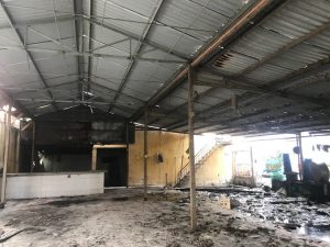 Mua xác nhà tiền chế giá cao